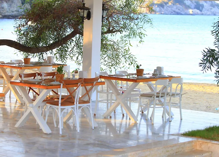 Palm Bay Szálloda Emecik