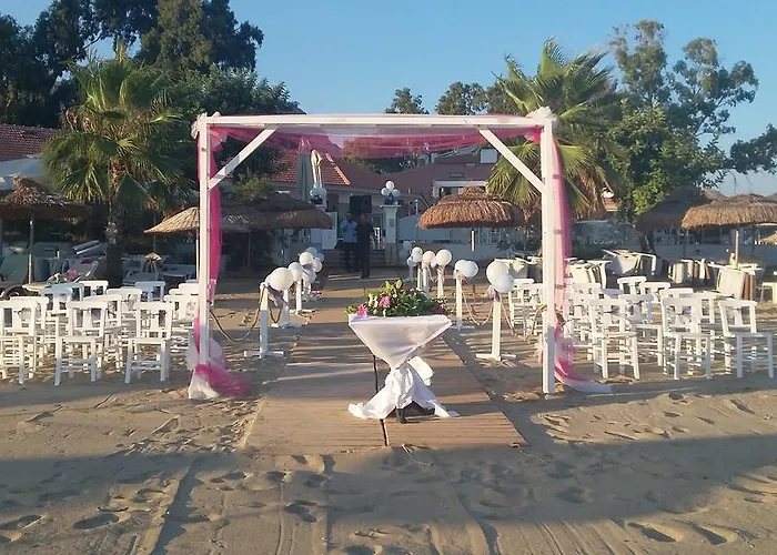 Palm Bay Szálloda Emecik