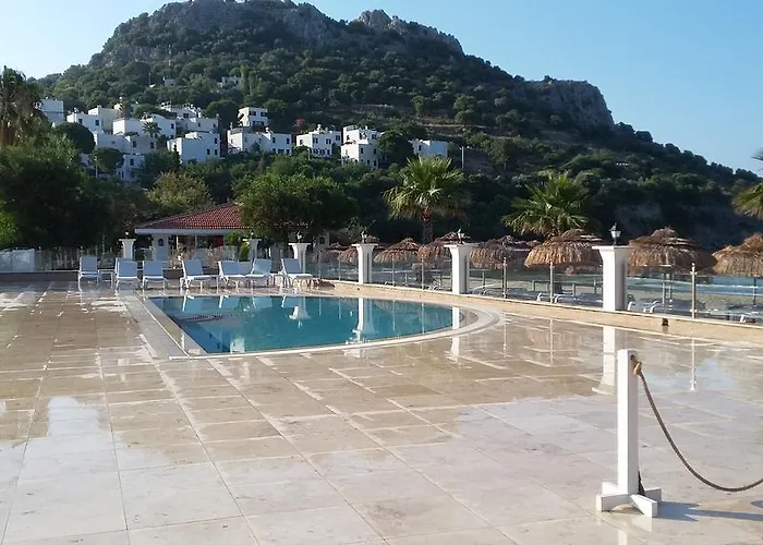 Palm Bay Szálloda Emecik