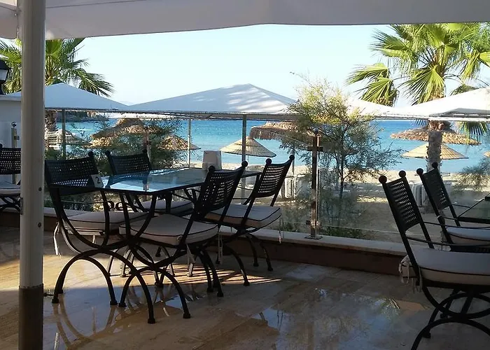 Palm Bay Szálloda Emecik